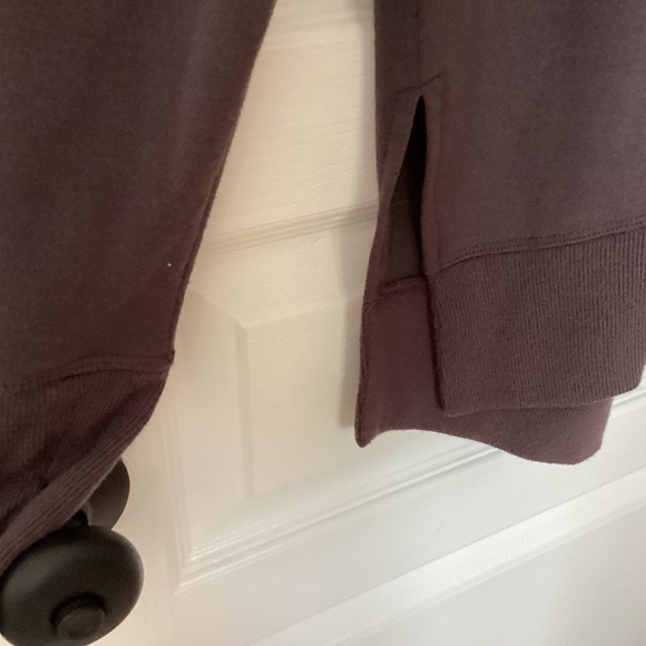 Athleta Women's Coastal Luxe Sweatshirt Wine Purple Size XS - Picture 3 of 3